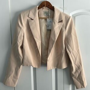 NWT Halara Cropped Blazer, Cream/light tan, Size Medium